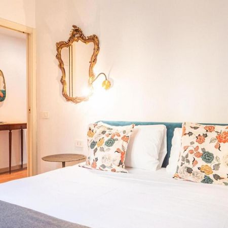 Romantic Flat On Navigli River By Easylife 米兰 外观 照片
