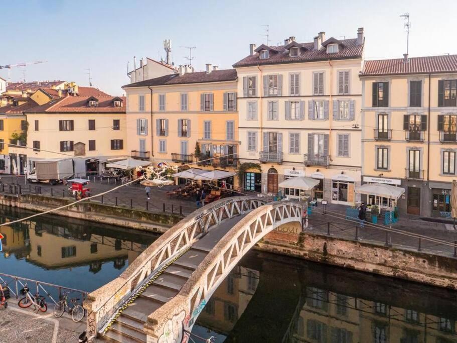 Romantic Flat On Navigli River By Easylife 米兰 外观 照片