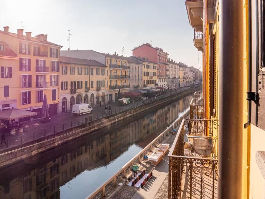 Romantic Flat On Navigli River By Easylife 米兰 外观 照片